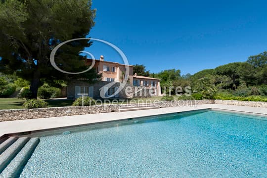 Estate in Le Capon — photo 2