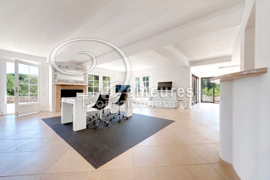 Estate in Le Capon — photo 6