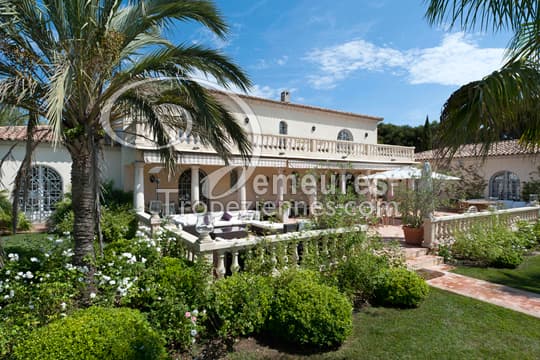 Villa with Tennis Court, Salins
