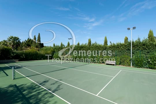 Villa with Tennis Court, Salins — photo 2