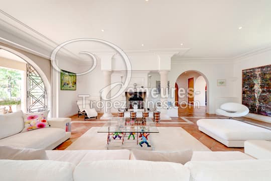 Villa with Tennis Court, Salins — photo 3